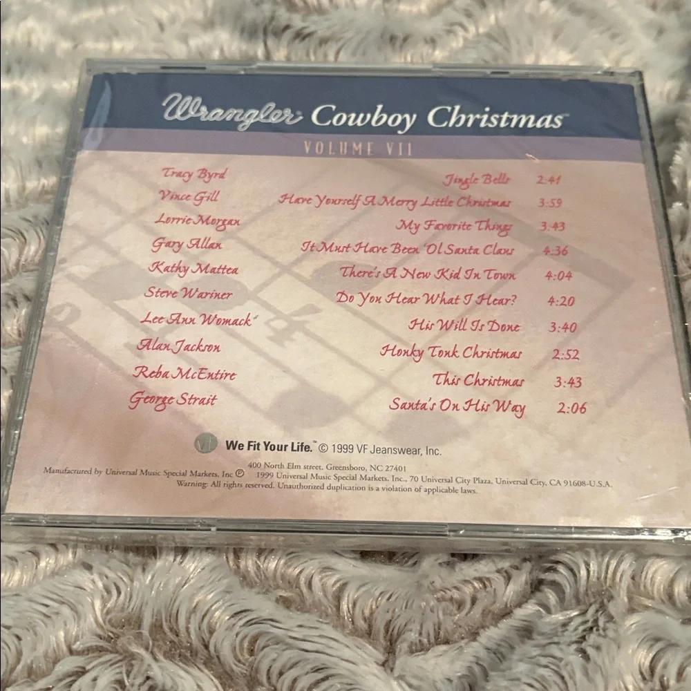 New Wrangler Cowboy Christmas CD Vol VII- Red and Gold - Picture 3 of 3